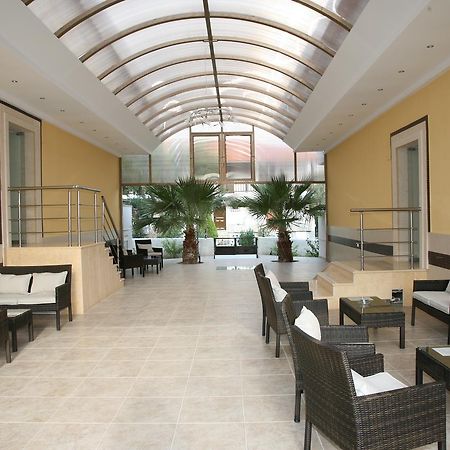 Golden Sun Village Pefkochori Exterior photo